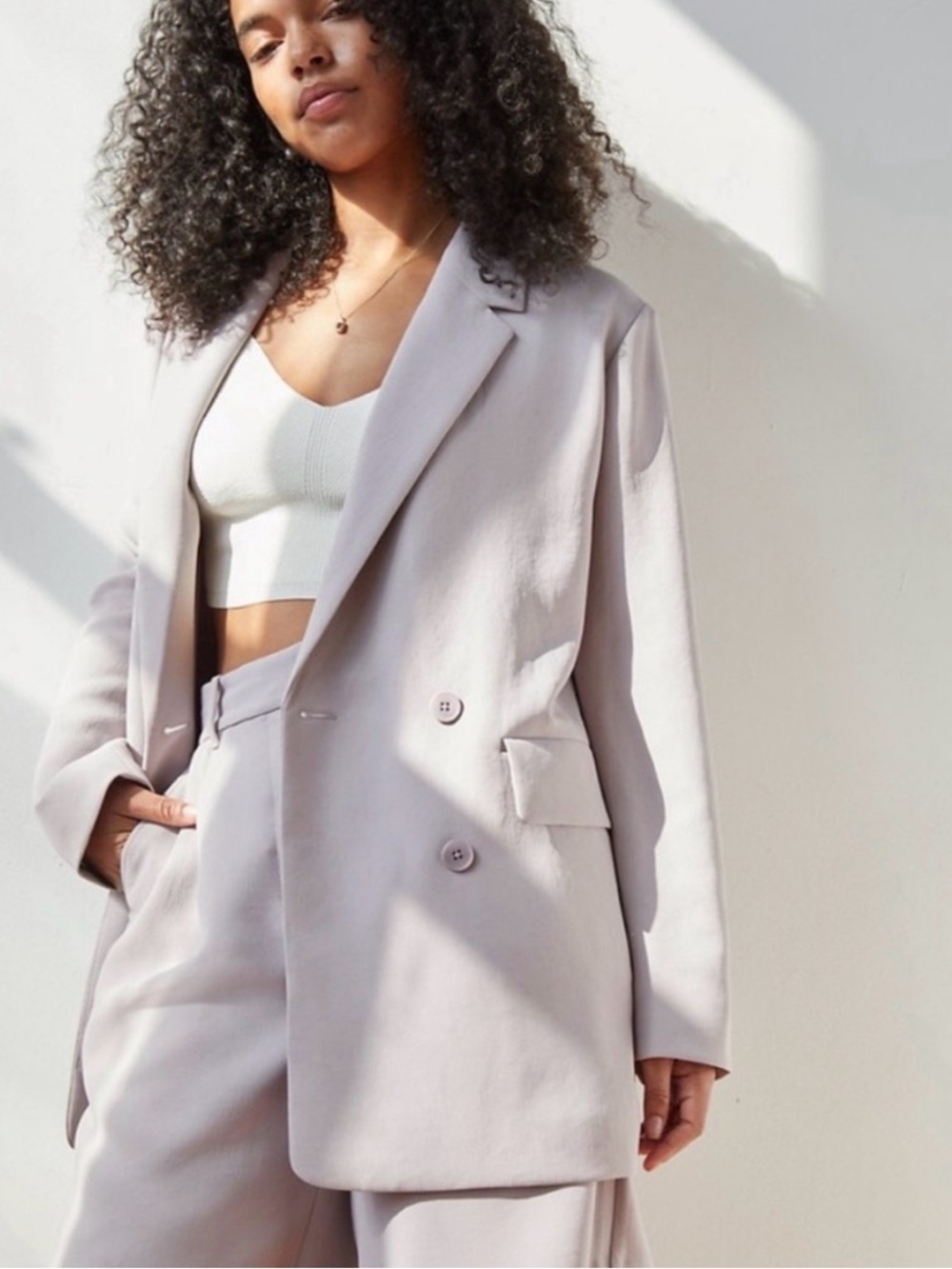 Aritzia Women's Wilfred Cherrelle Double Breasted Blazer in Blush color
